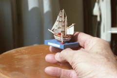 A21 8321 Roma giugno 1986 Modellino dell' "Amerigo Vespucci" per il Presidente Cossiga, collezionista di navi in miniatura.