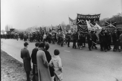 Publifoto.Aldermasto (inghilterra) aprile 1962. Marcia della pace contro la guerra e le armi atomiche.